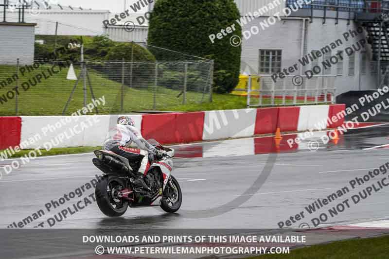 donington no limits trackday;donington park photographs;donington trackday photographs;no limits trackdays;peter wileman photography;trackday digital images;trackday photos